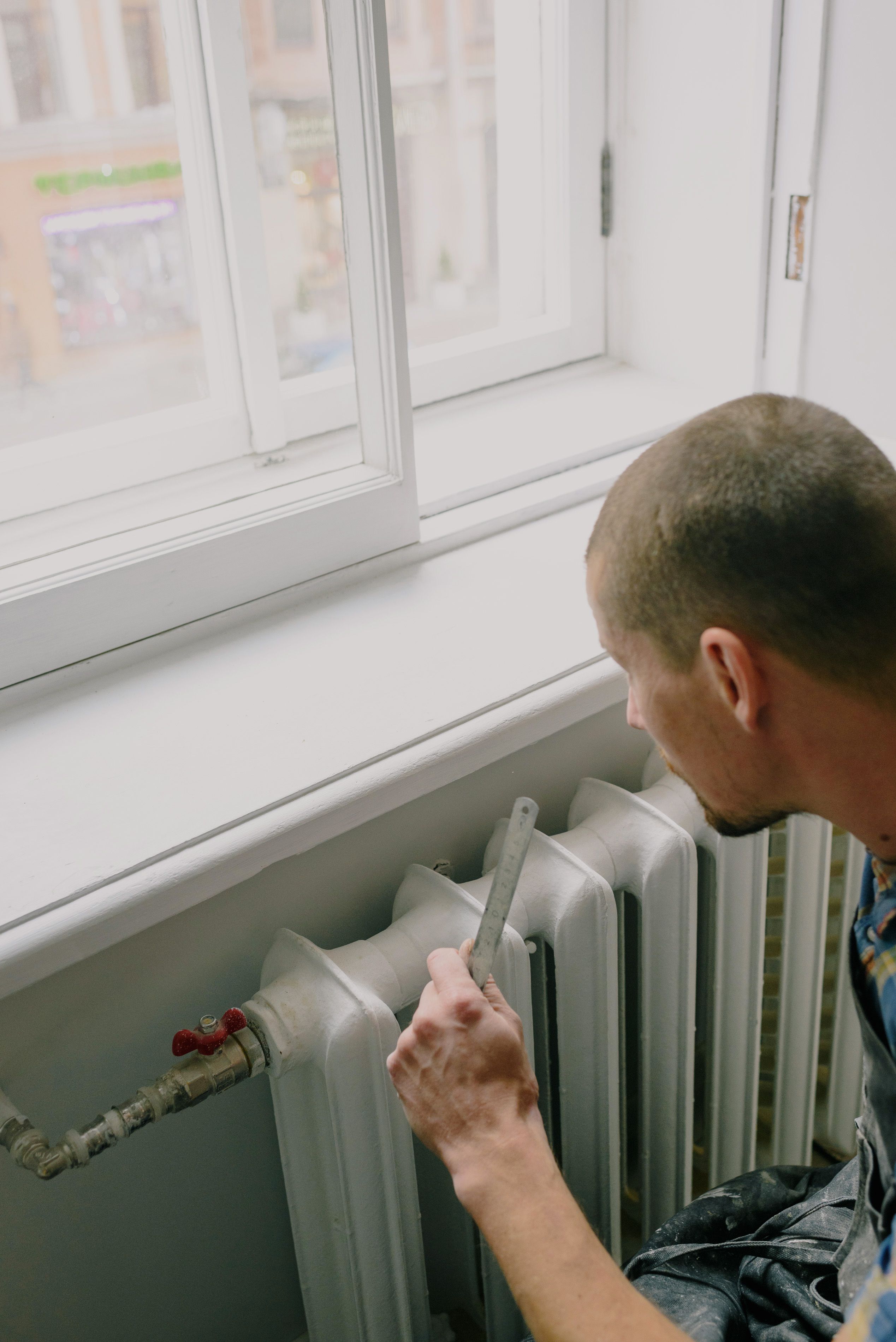 Fachmann bei der Arbeit – Sergej Gebel GmbH Papenburg